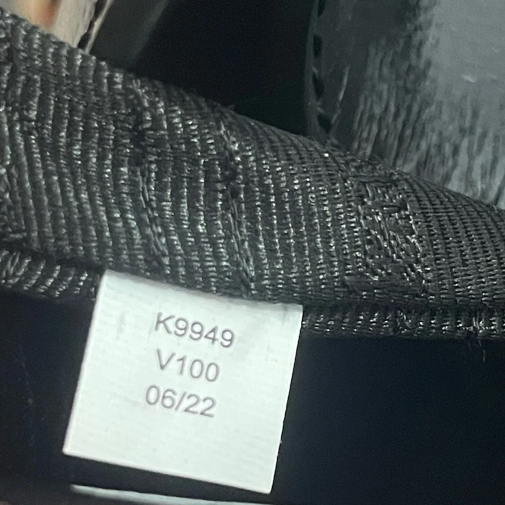 Kate Spade ‘Anna’ Textured Medium Clutch/Crossbody - Picture 11 of 12